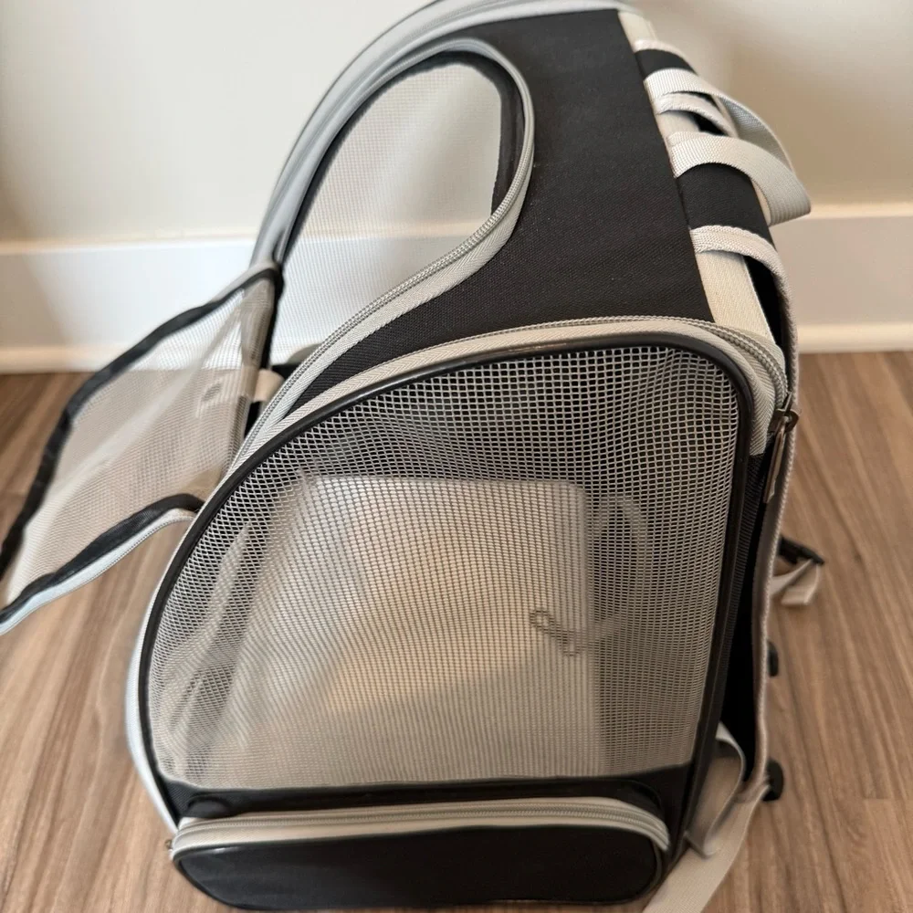 NWOT Black Pet Carrier - Picture 16 of 16